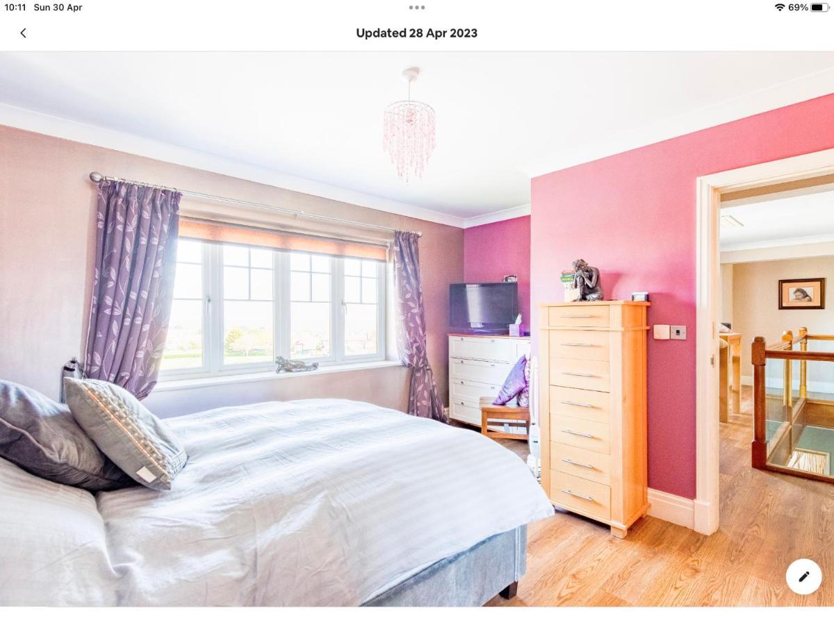 The Kings Suite Oak Drive, Colwyn Bay Ll29 7Yp First Floor Экстерьер фото