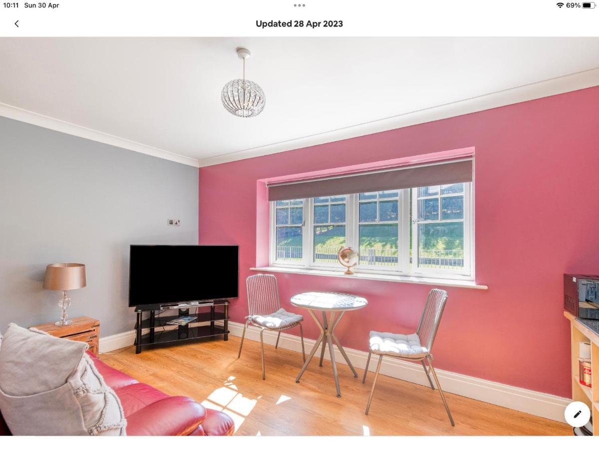 The Kings Suite Oak Drive, Colwyn Bay Ll29 7Yp First Floor Экстерьер фото